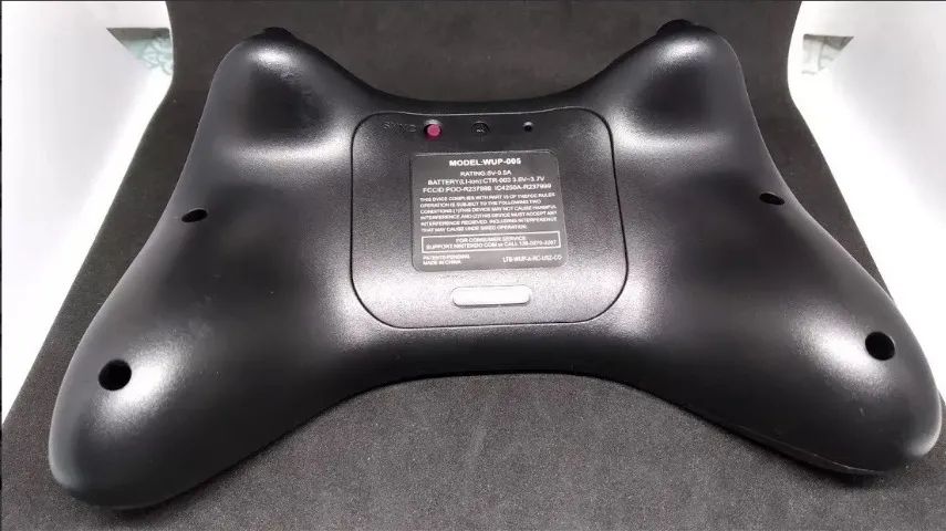 Controle para Nintendo Wii U Preto - Controller Pro U - Pro Controller420252178365163522
