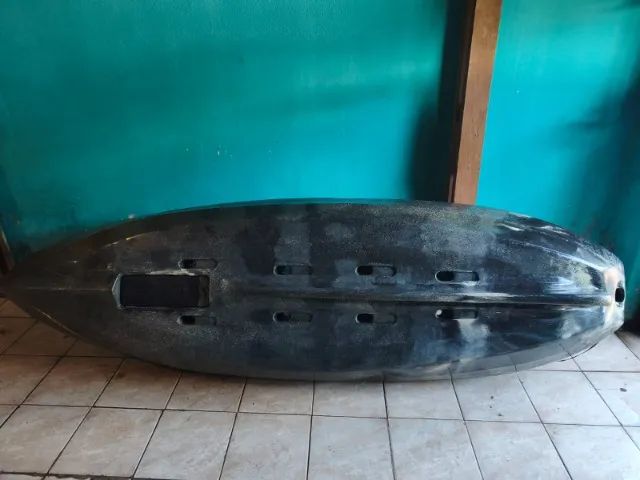 Caiaque Tucunaré com suporte para motor e pedal, semi-novo - Foto 3