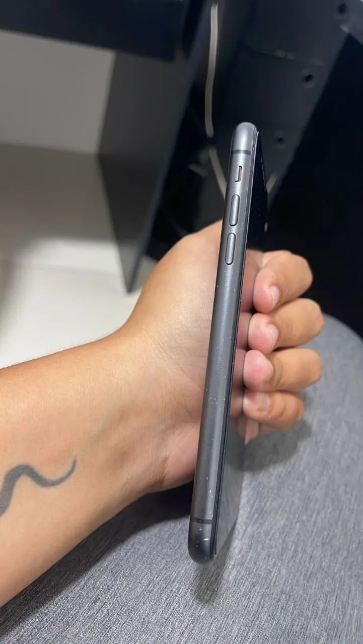 Iphone 11 64 (LEIA A DESCRIÇÃO) - Foto 4