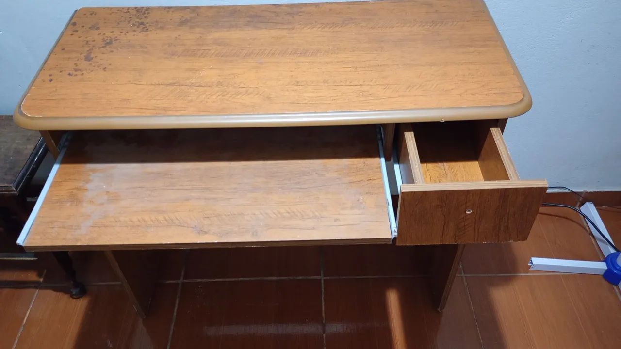 Wooden Computer Desk65570170617474121