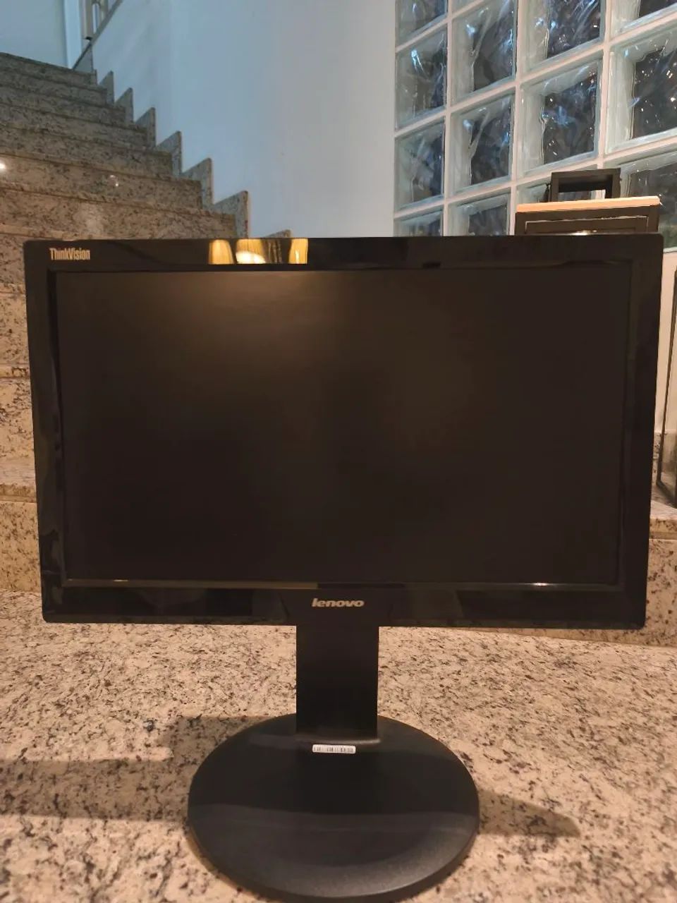 Monitor Thinkvision da Lenovo - Foto 2