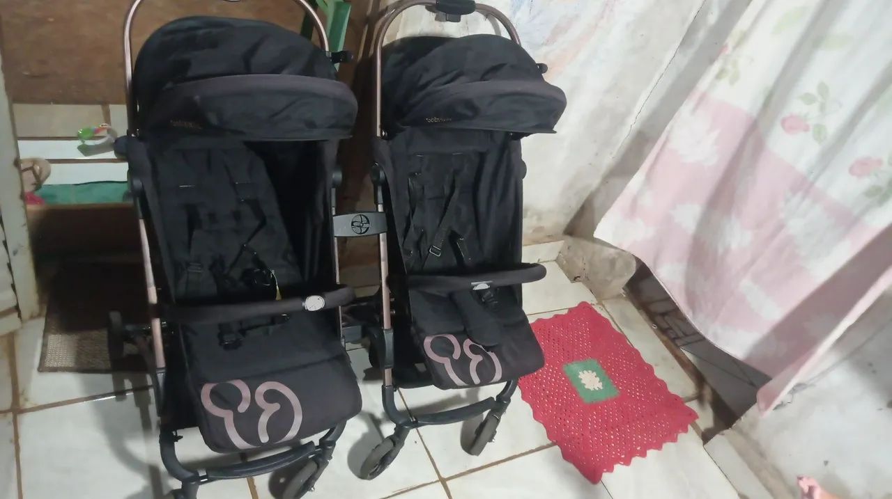 Vendo carrinho de bebê para gêmeos Galzerano  - Foto 4