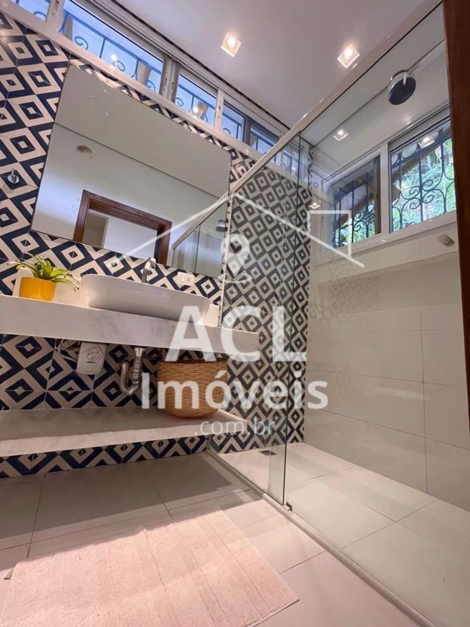 Casa para locação anual em Camburi | 80 m da praia | 3 suítes | Quintal | 12 vagas - Foto 18
