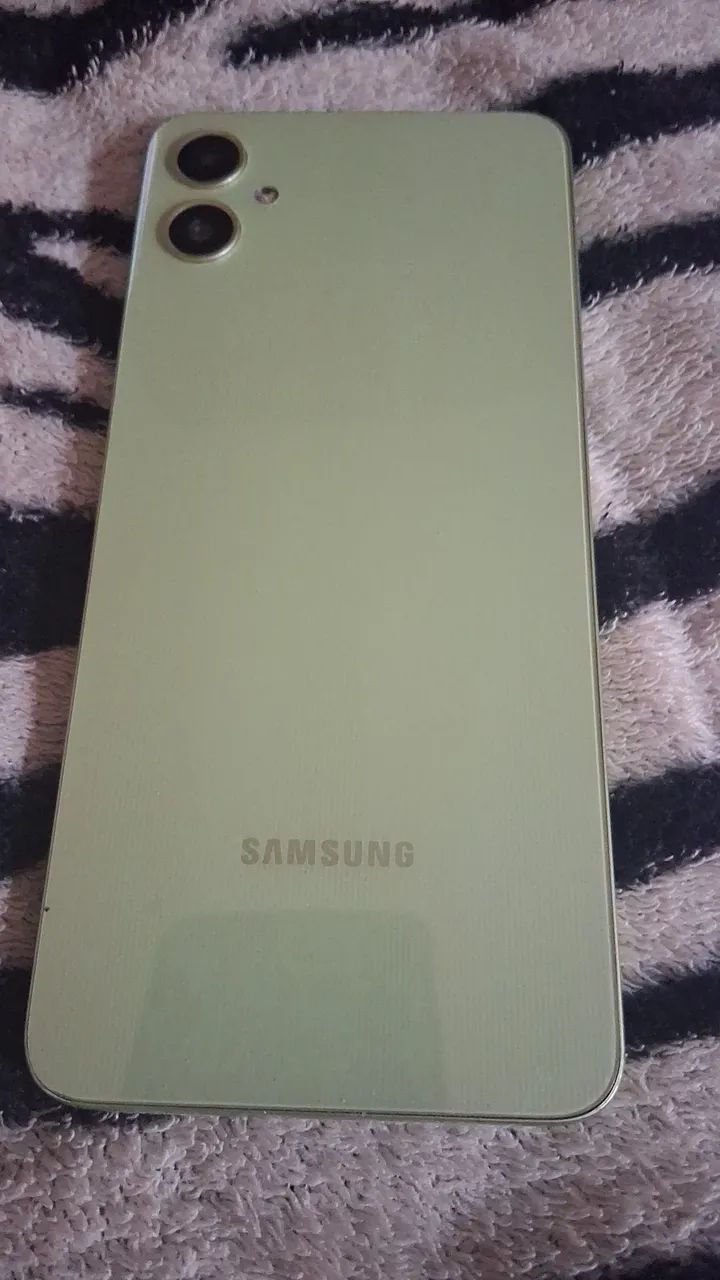 Vendo celular Samsung A05 128 Gigas - Foto 5