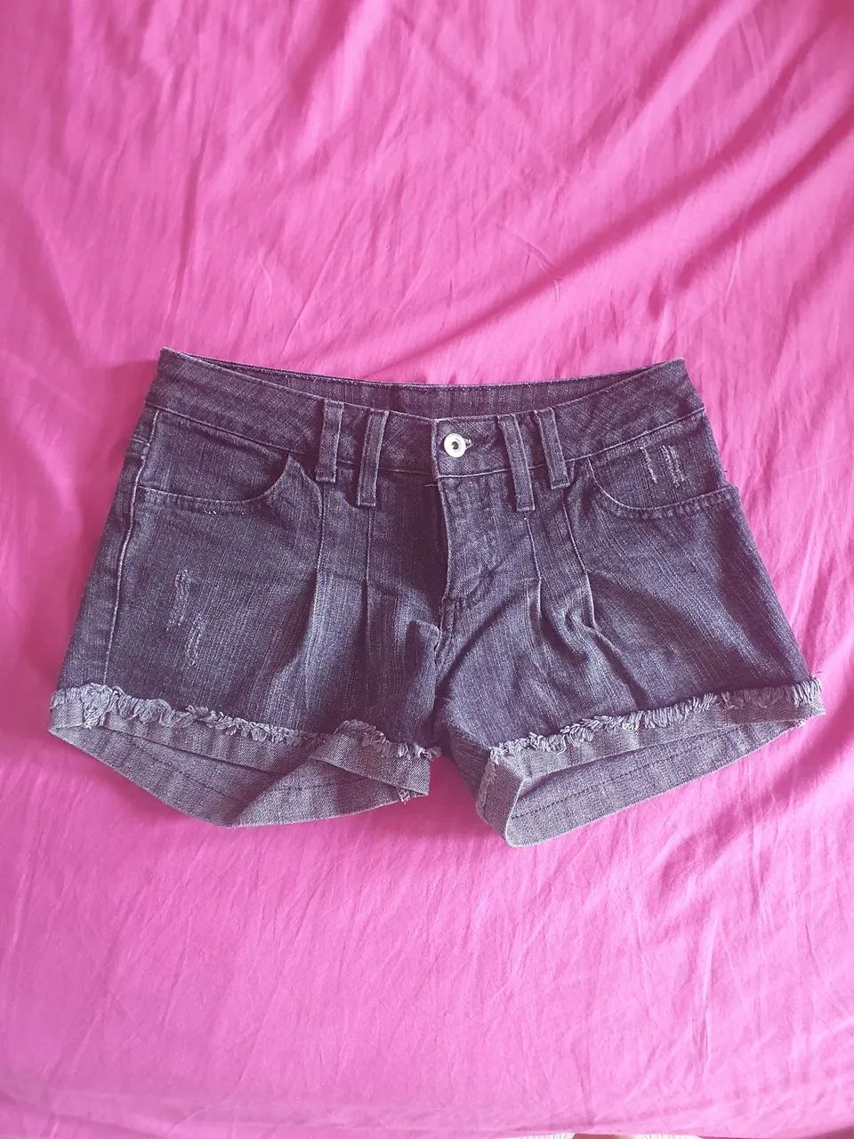 Short jeans cinza 