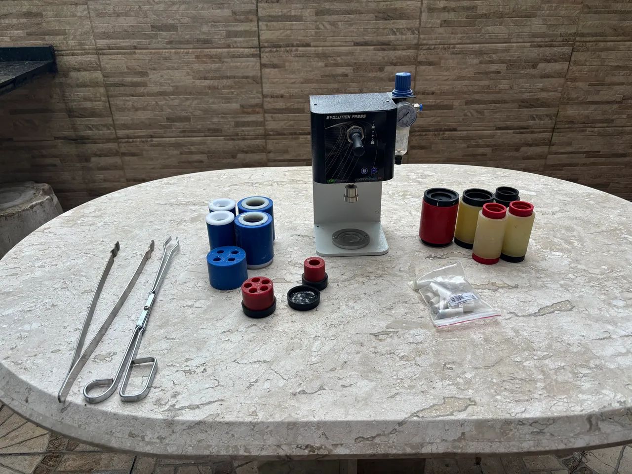 Equipamentos laboratório de prótese dentária 