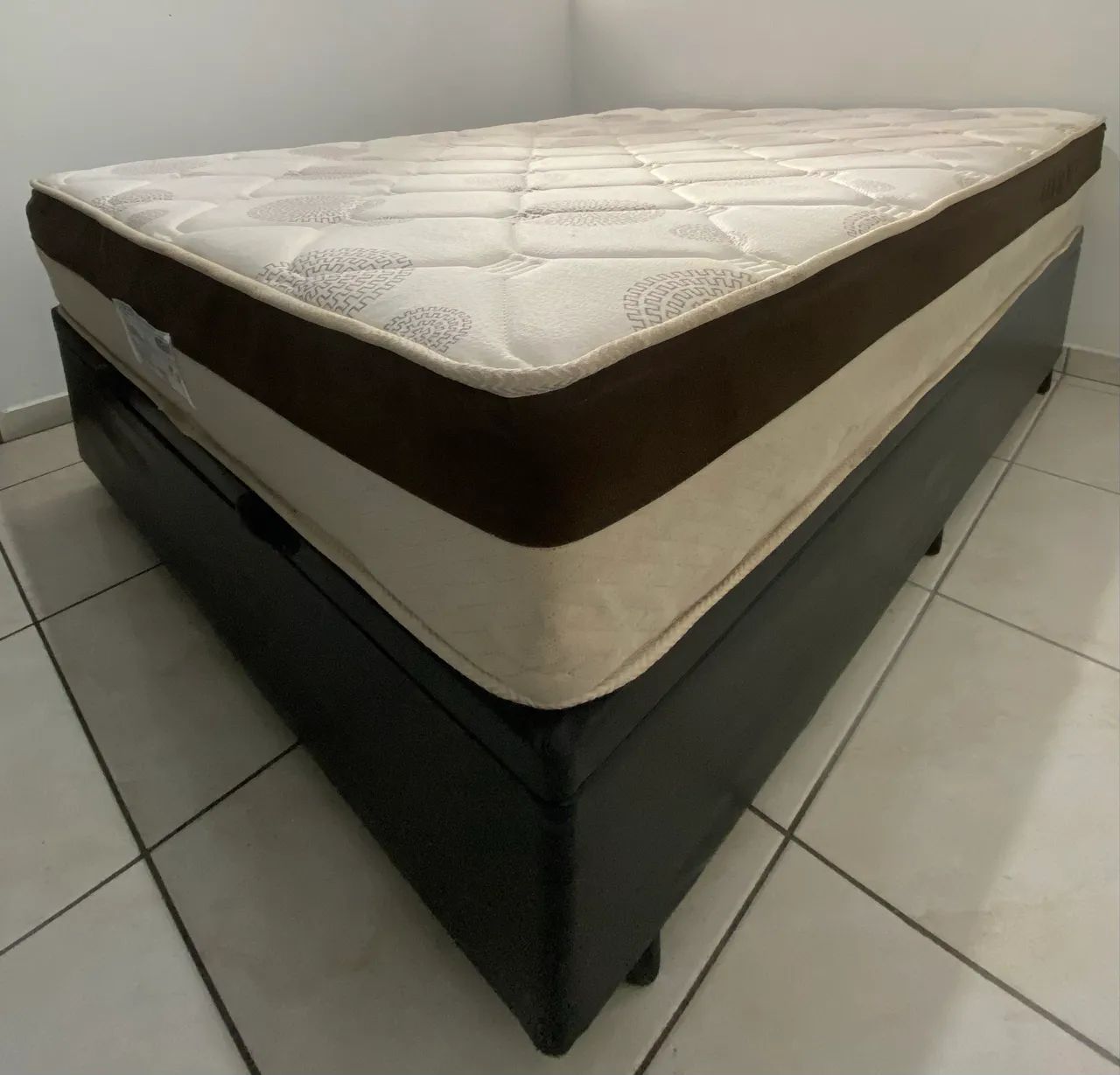 Cama box casal (Baú+ colchão) - Foto 3