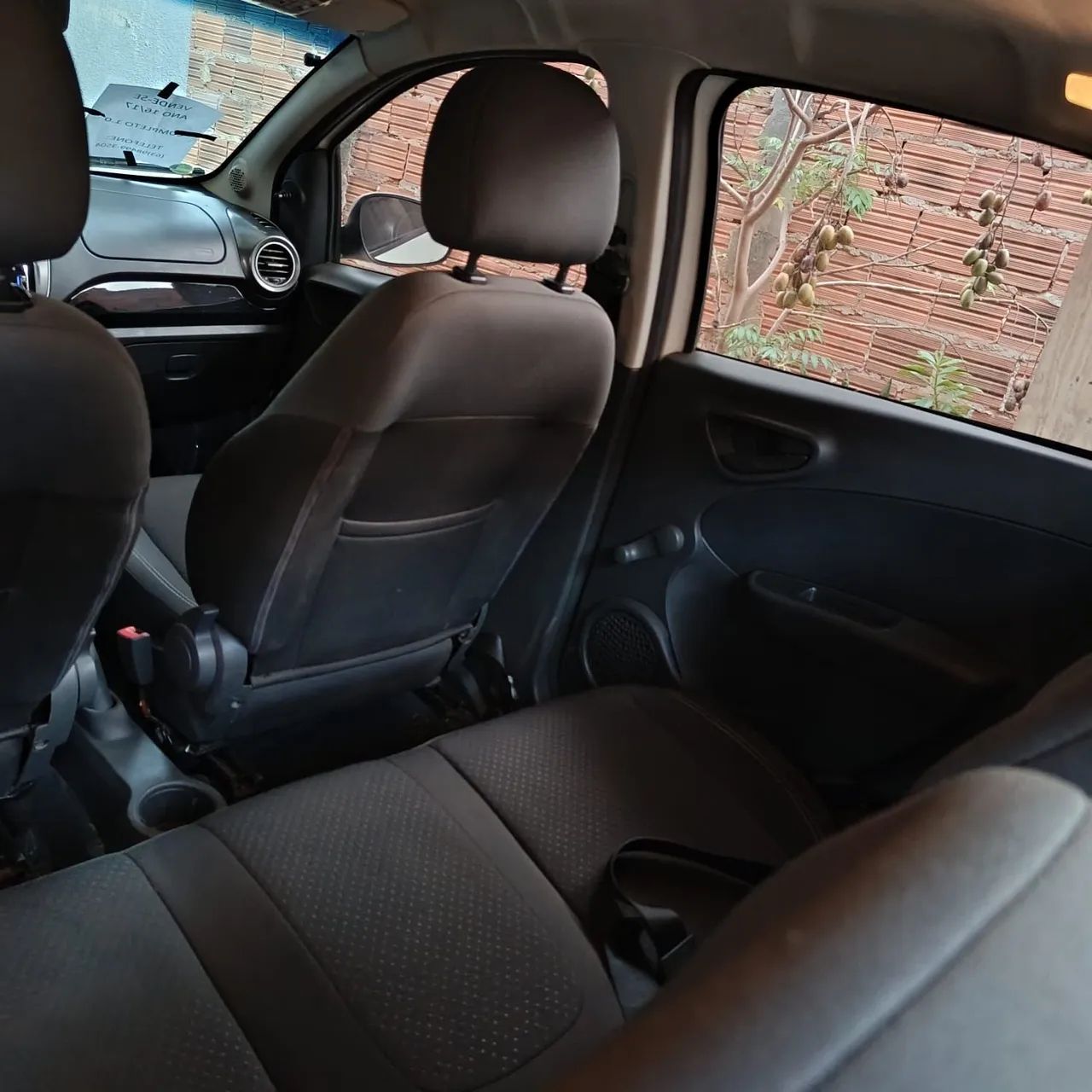 Fiat Siena Attractive 1.0 Fire Flex 8V 4P 2017 - Foto 4