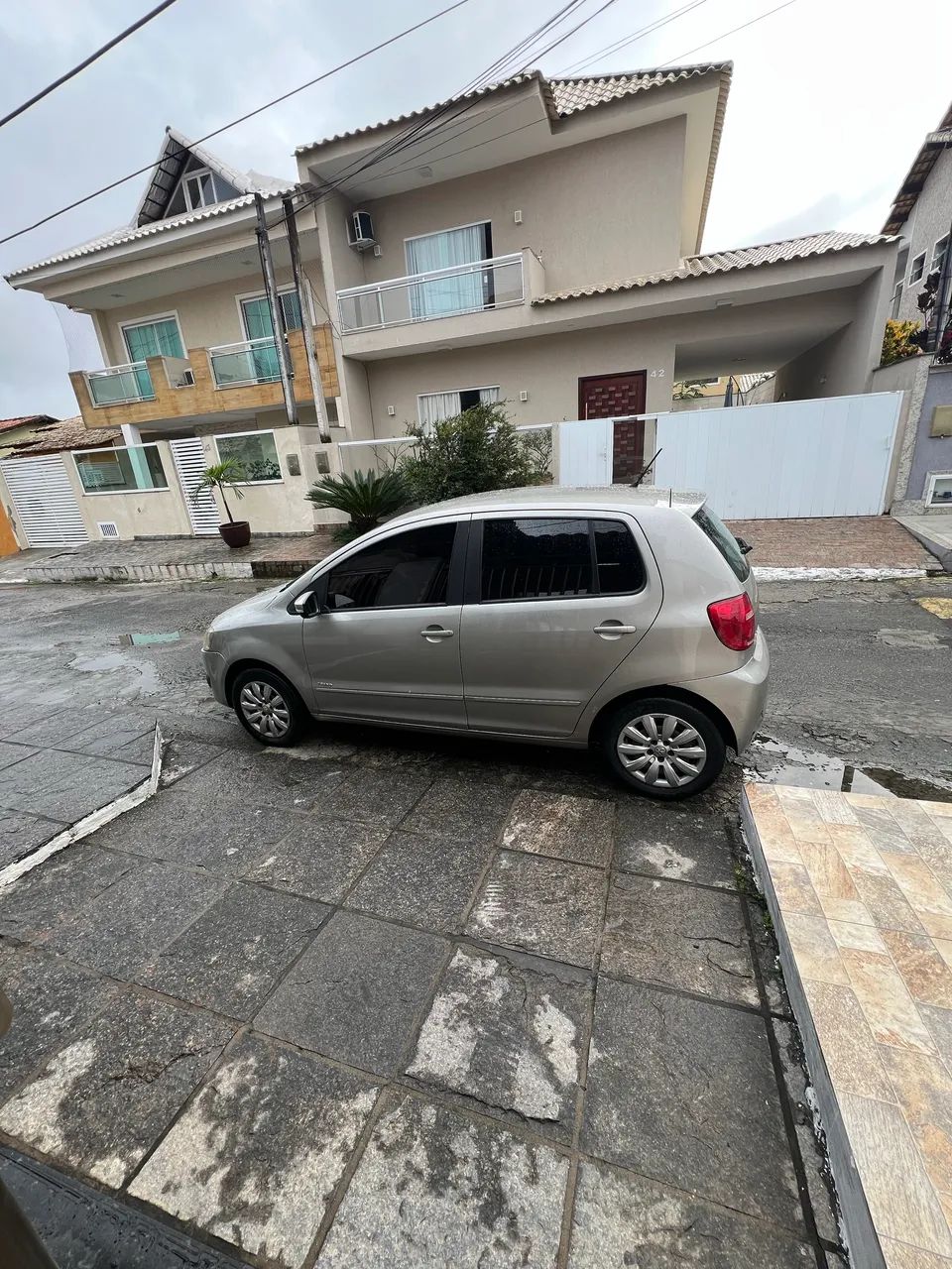 Volkswagen Fox Fox 1.0 Mi Total Flex 8V 3p 2014