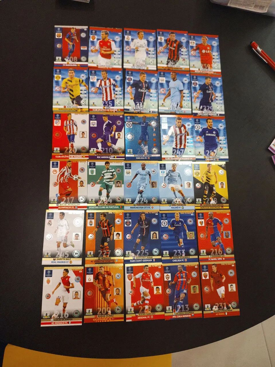 lote PANINI ADRENALYN XL UEFA CHAMPIONS LEAGUE 2014/2015