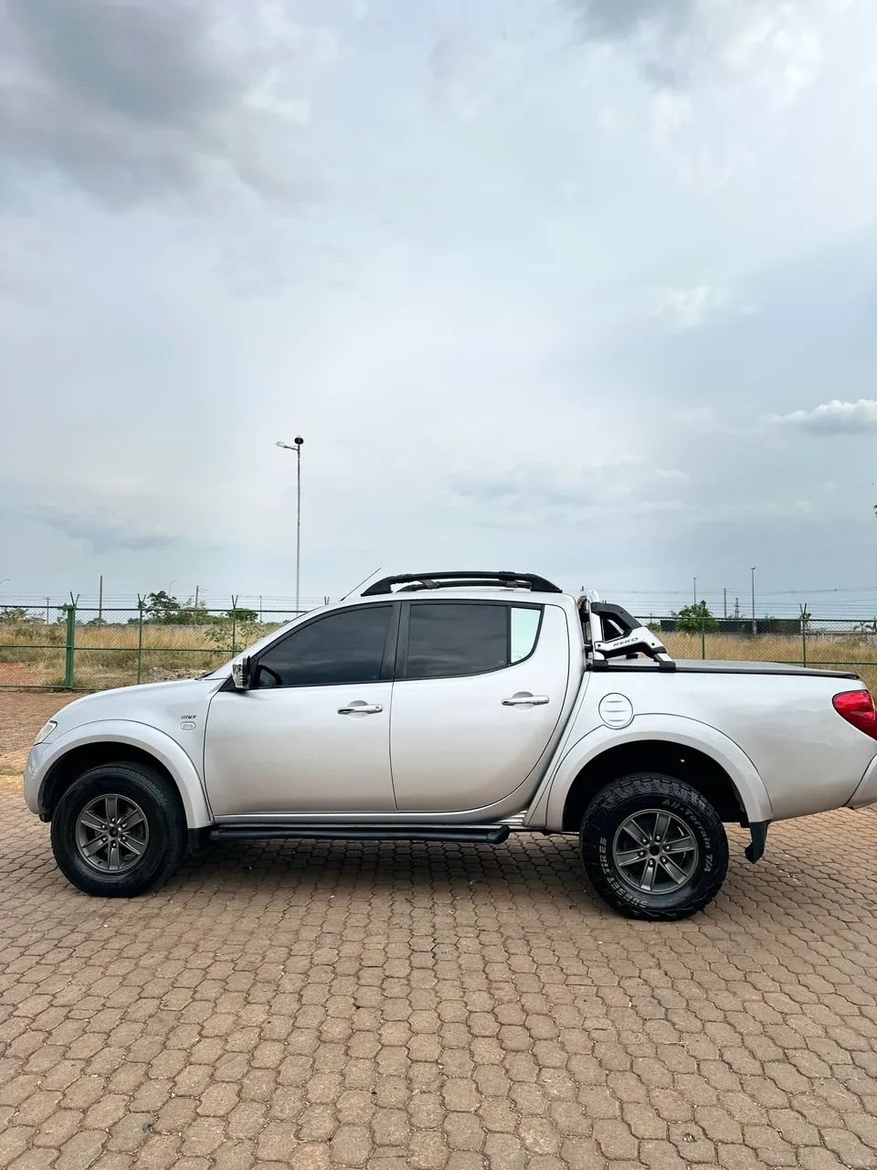 Mitsubishi L200 2010