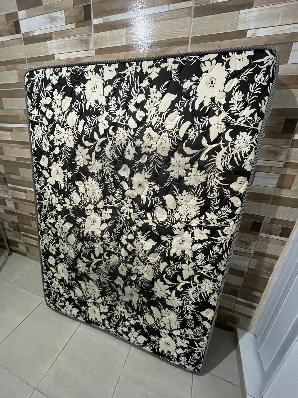 COLCHÃO D28 ULTRA RESISTENTE  - Foto 4