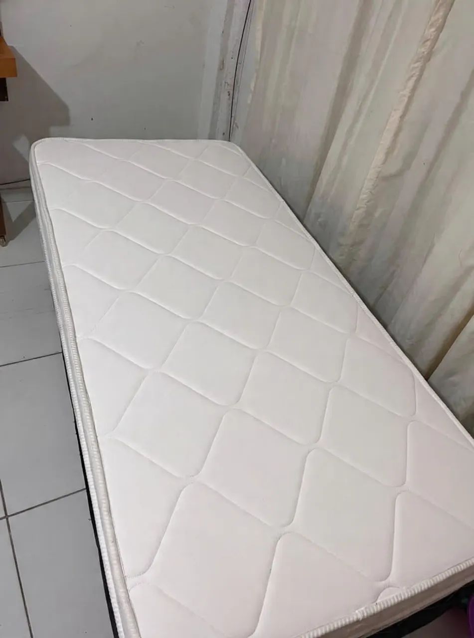 Vendo cama de solteiro Ortobom 