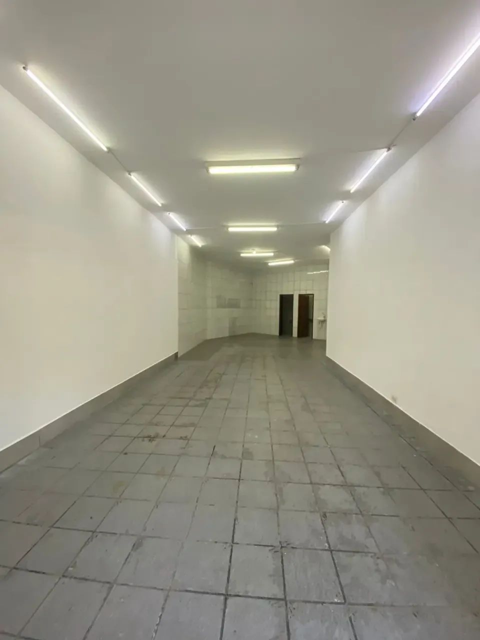 Ponto Comercial no Centro de São Roque! - Foto 2