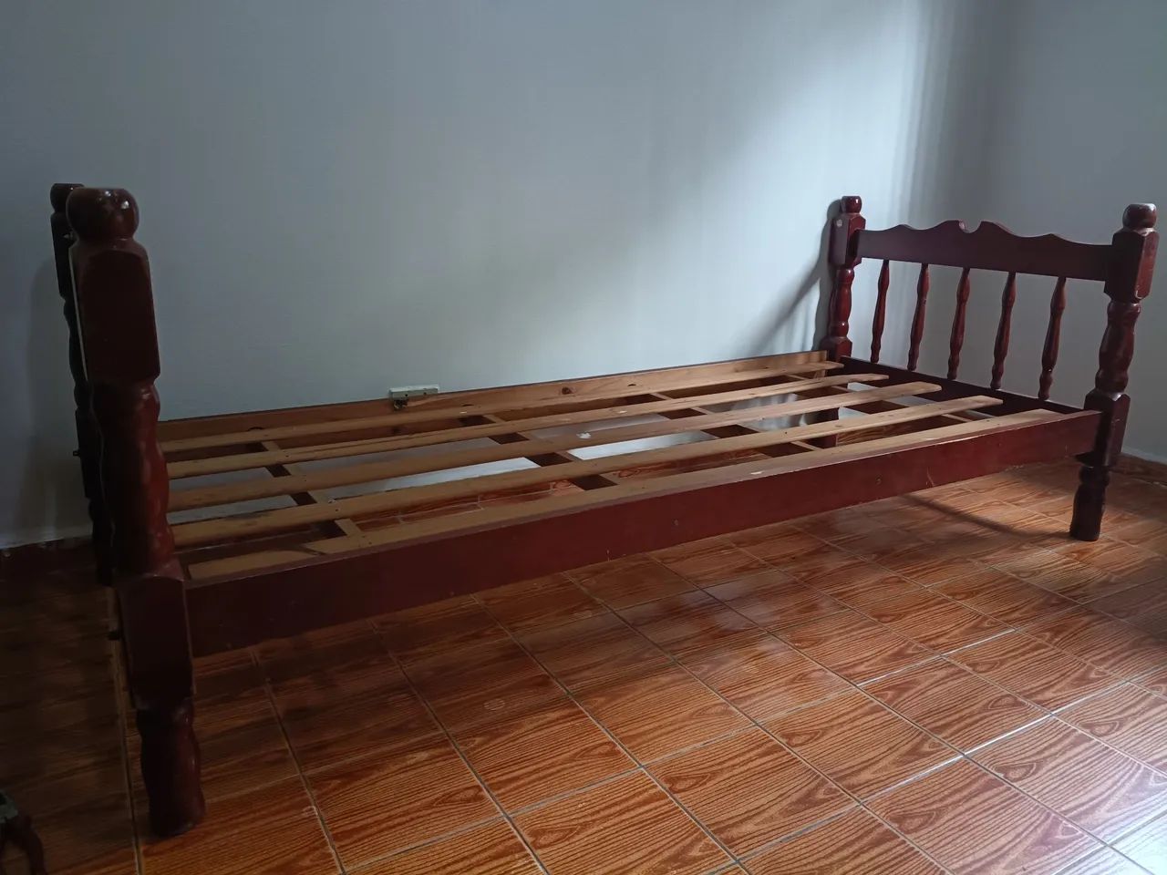 Cama de solteiro 