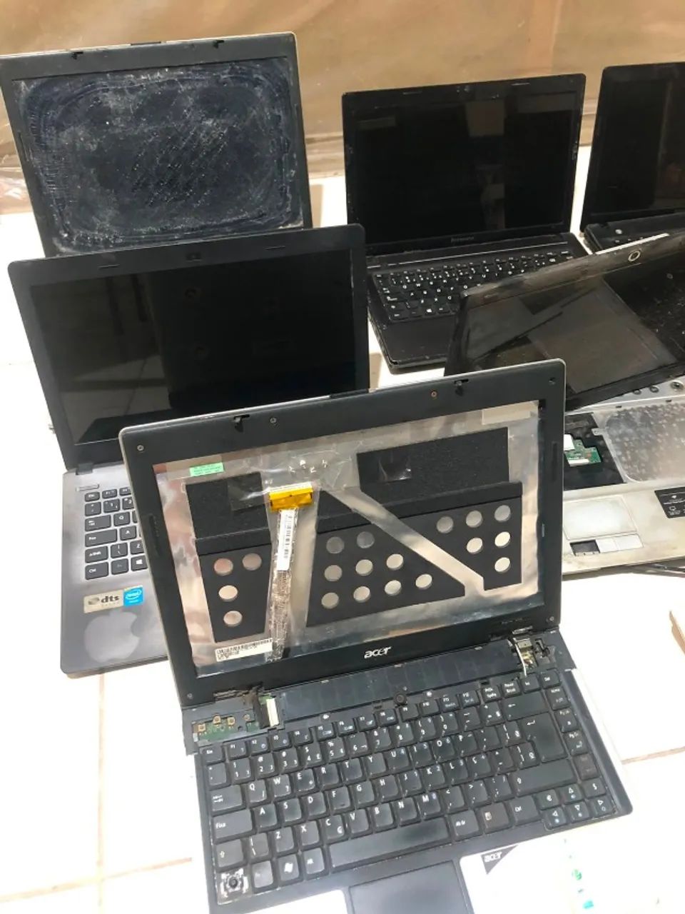 Lote de Notebooks Sucata para retirada de componentes - Foto 2