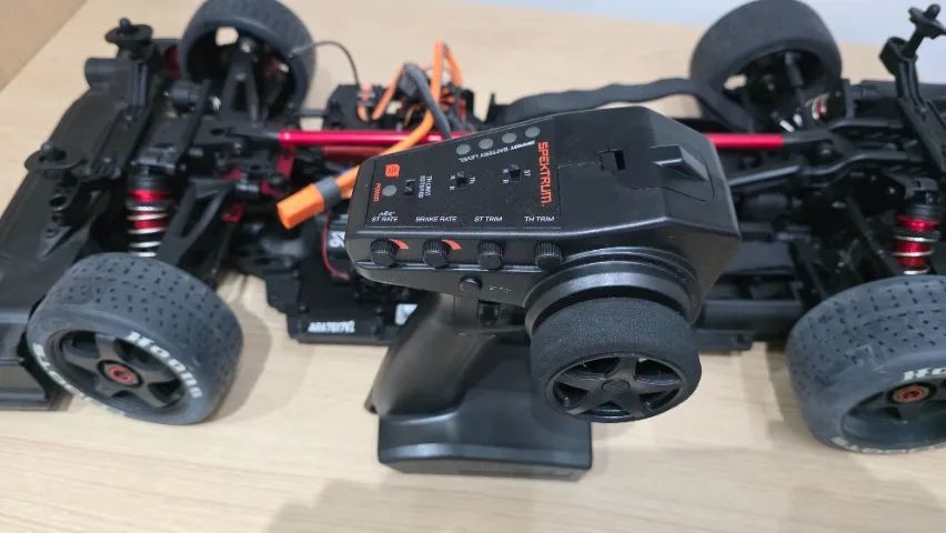 Arrma Felony RC 6s Avc 4x4 Rtr Preto 1/7 - Consoles de Vídeo Game