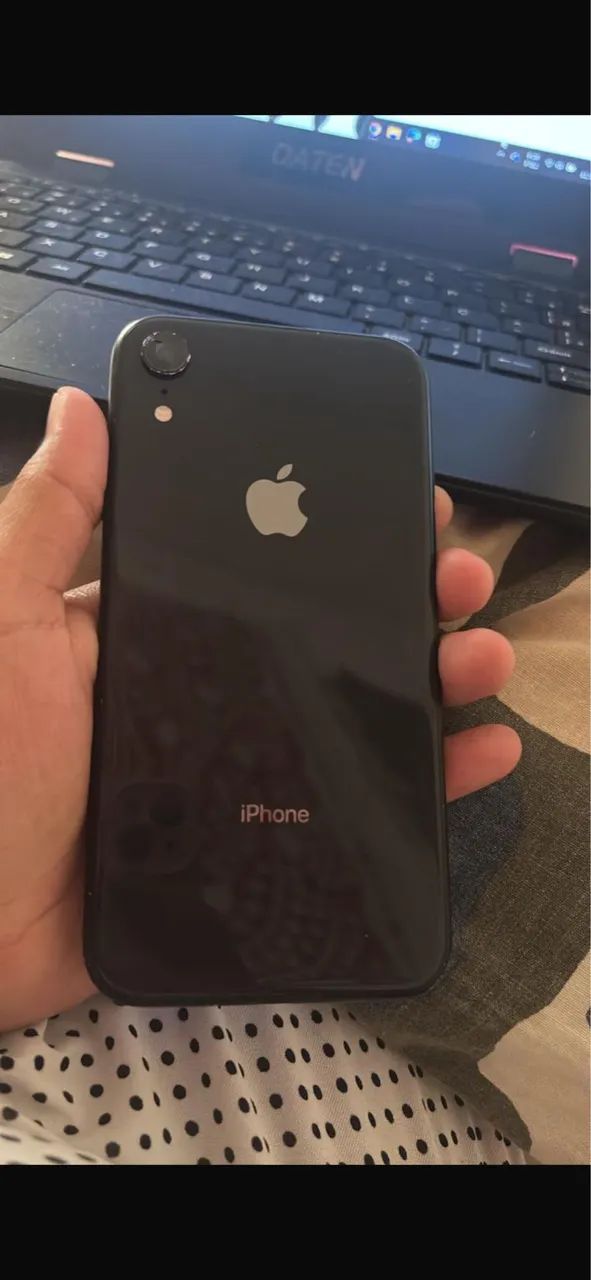 Vendo ou troco iPhone XR - Foto 4