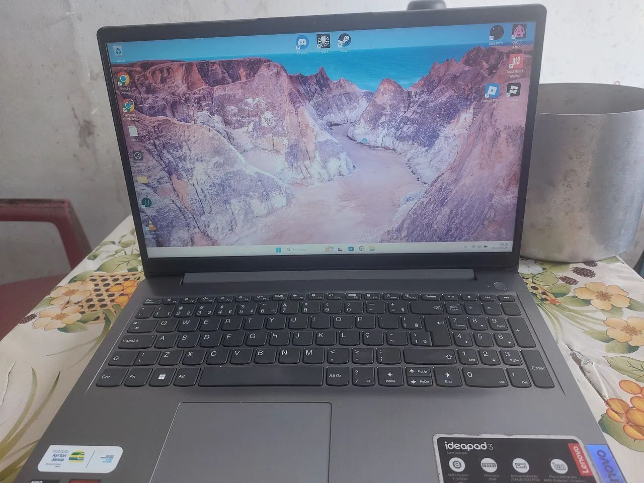 Eleve seu momento de lazer com este excelente notebook gamer Idea Pad 3 - Foto 2