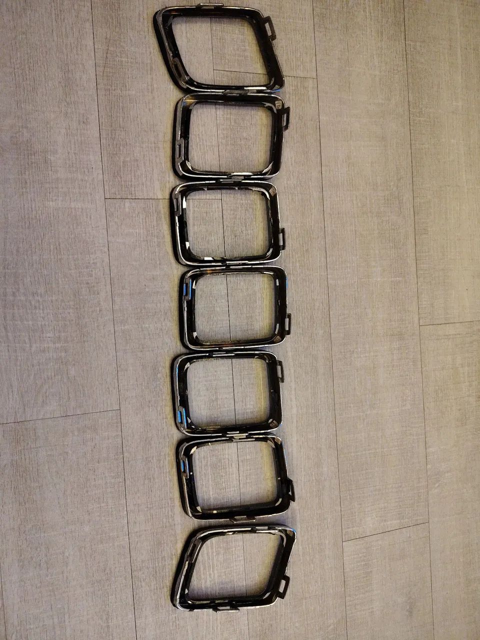 Moldura exterior emblema jeep Compass  - Foto 2