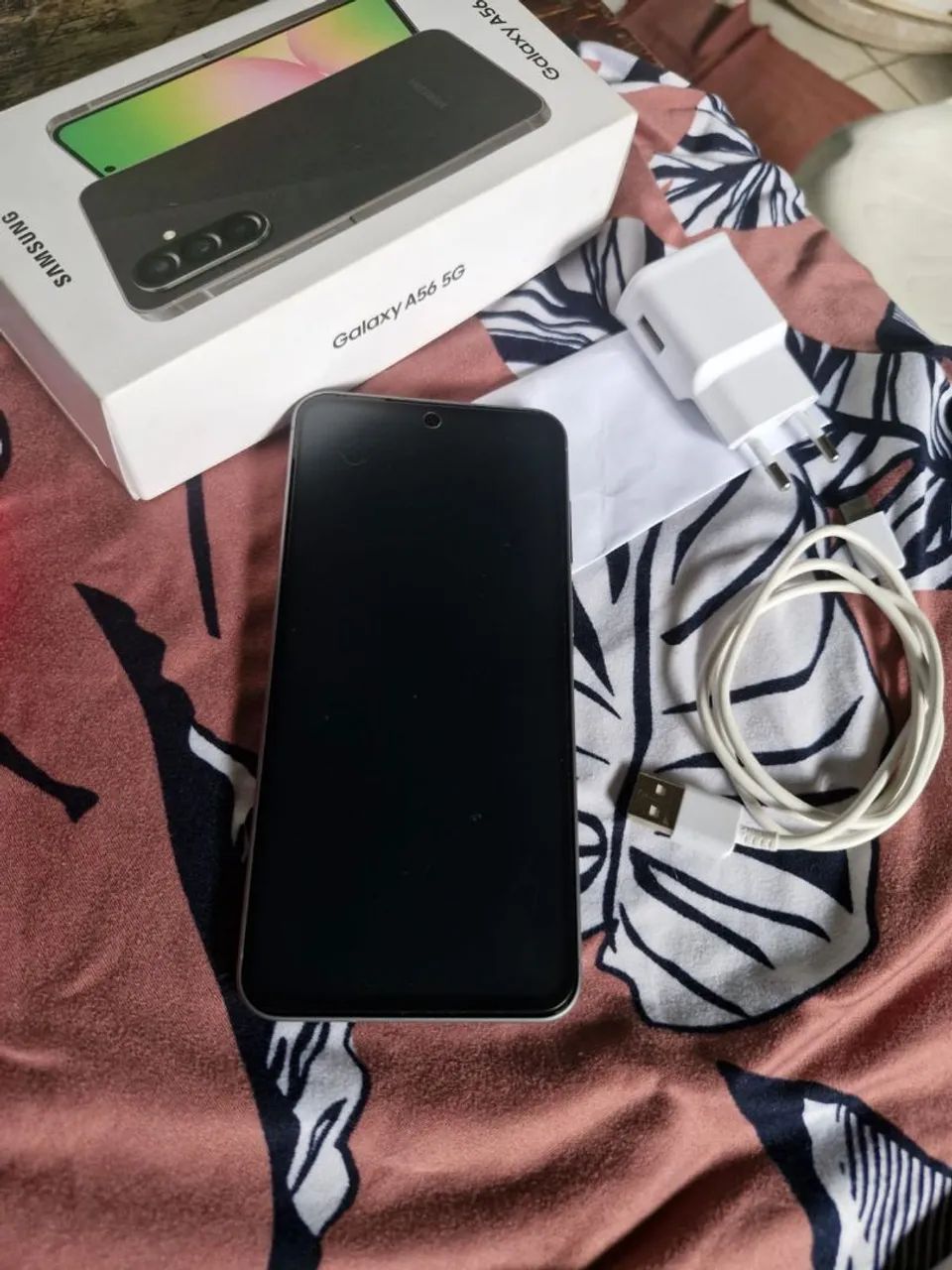 Vende-se Samsung A56 5g d 8ram é 256gb - Foto 2