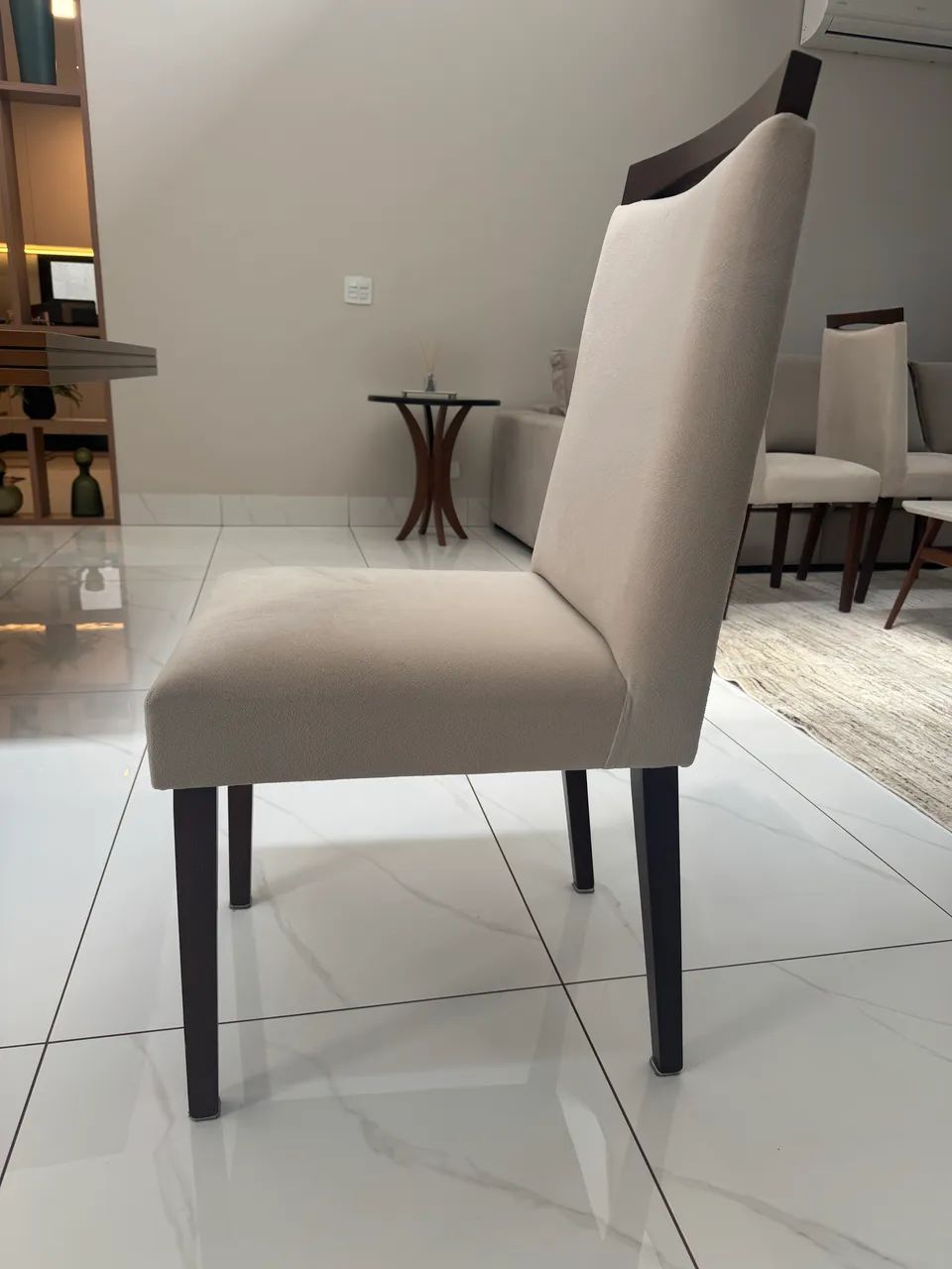 Conjunto Mesa de Madeira e cadeiras offwhite - Foto 4