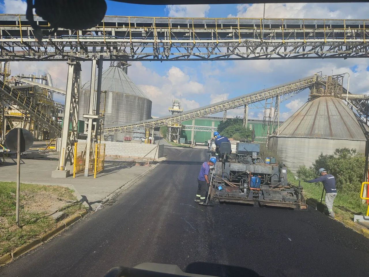 Terraplanagem drenagem e pavimentação asfáltica  - Foto 2