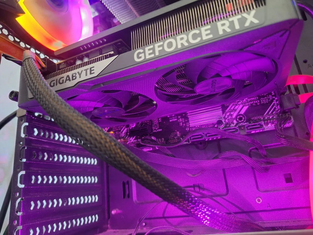 RTX 5060 8GB  - Foto 2