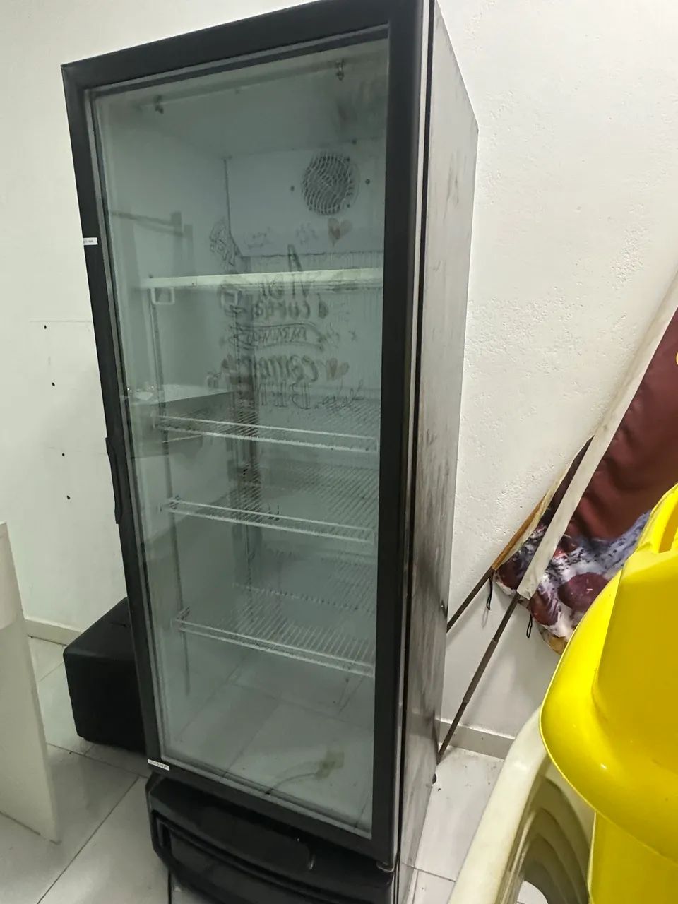 Freezer vertical com led 
