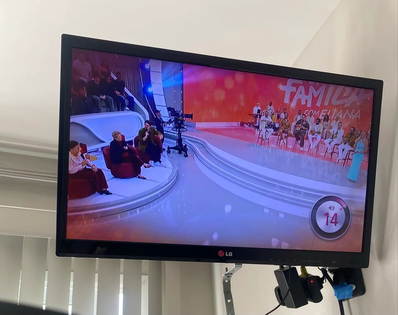 Tv LG funcionando quase nova - Foto 4
