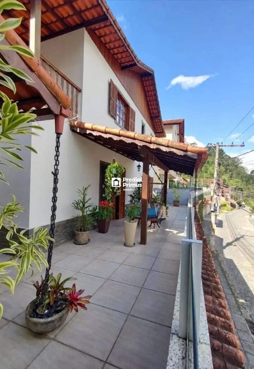 Casa à venda no Cônego
