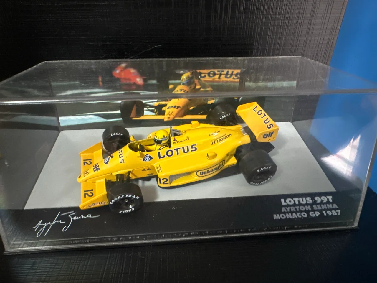 Miniatura Ayrton Senna - Lotus-Renault 97T 1985 - Minichamps 1:18