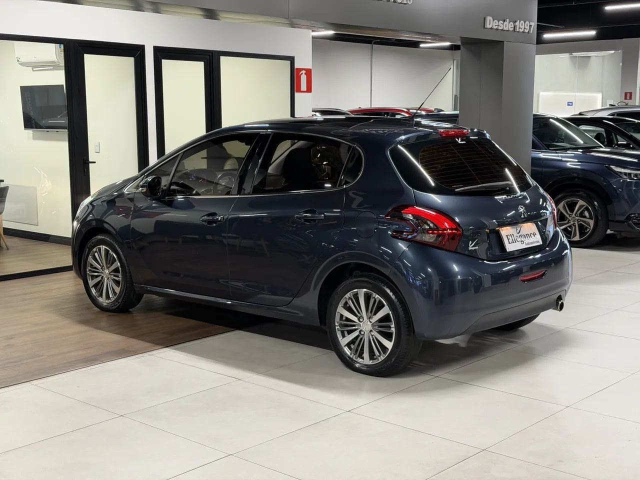 Peugeot 208 2016 - Foto 2