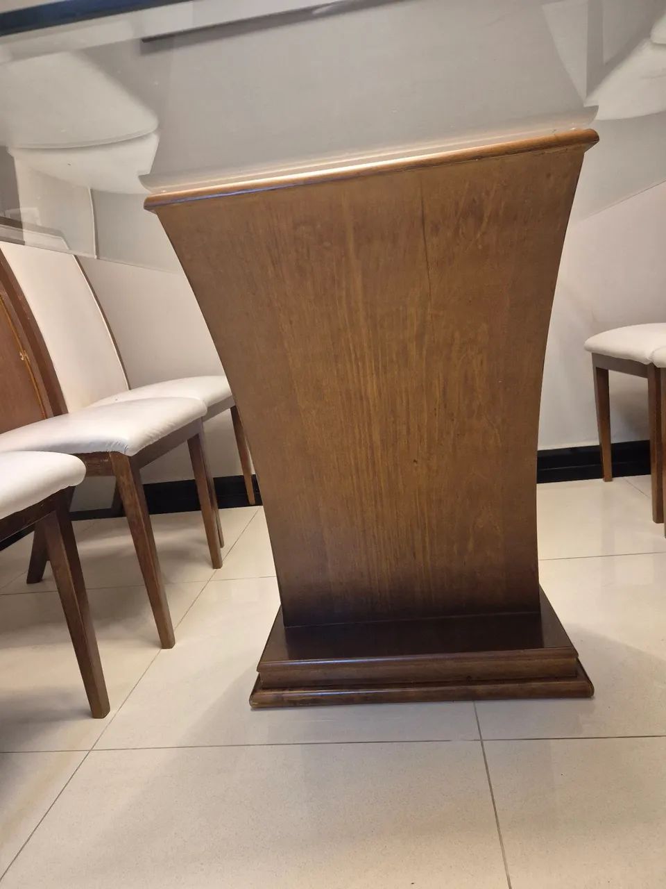 Vendo mesa de vidro com 6 cadeiras - Foto 3