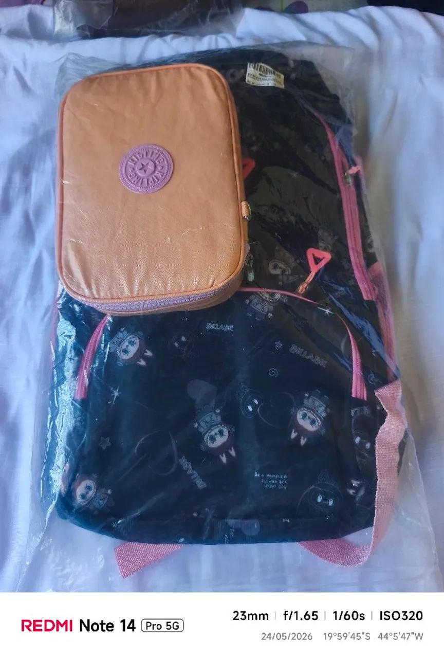 Mochila feminina Labubu princesa.  - Foto 5