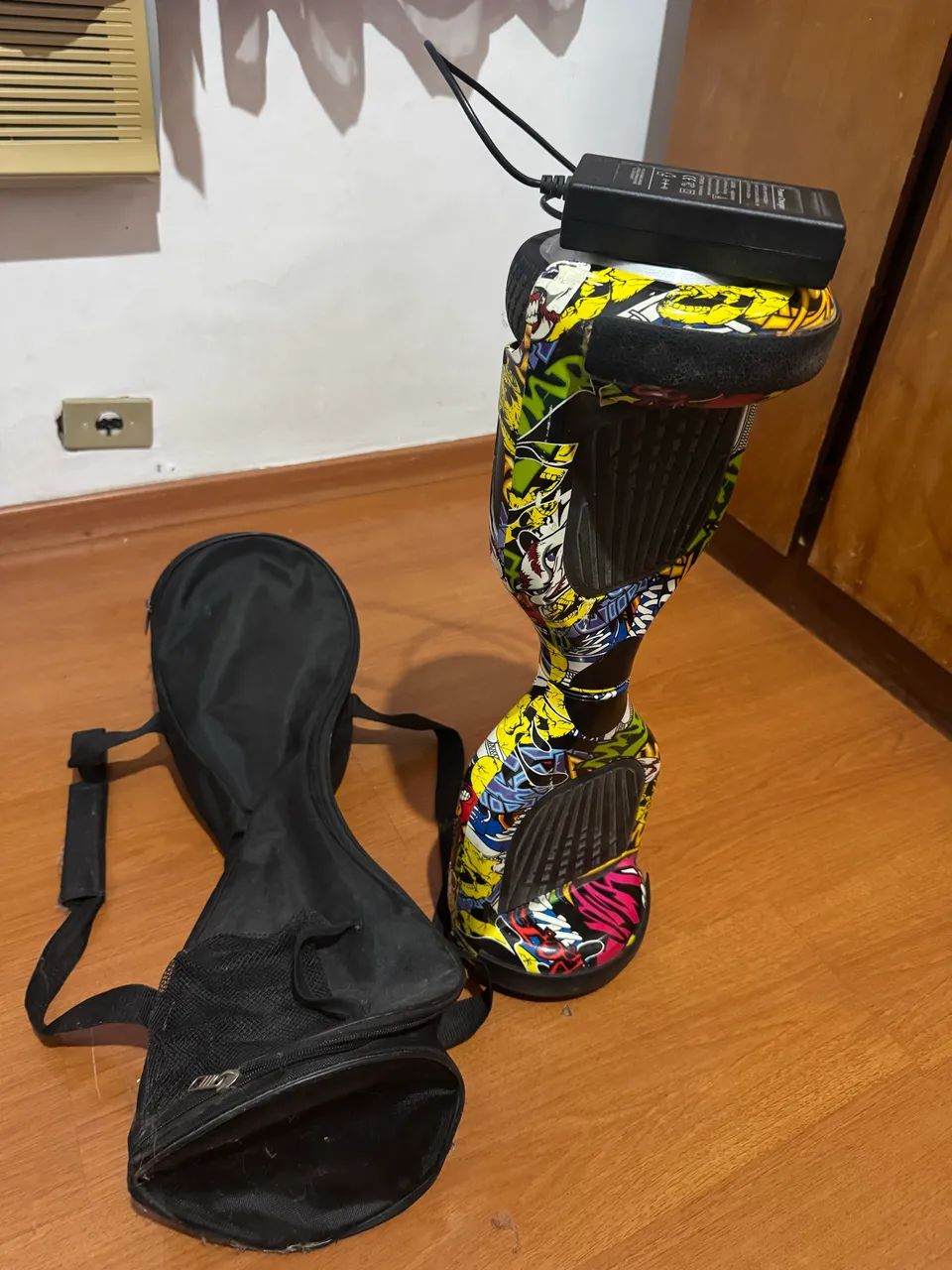 hoverboard com LED semi novo