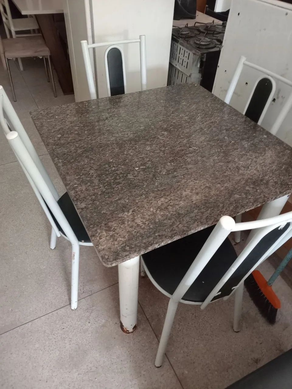 Mesa de mármore 