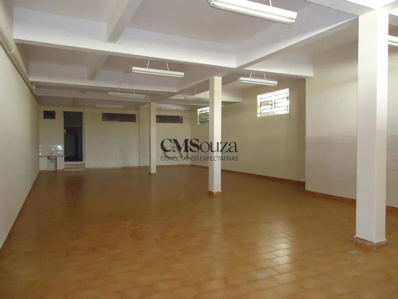 Loja para alugar em Londrina, Centro, com 220 m² - Foto 3