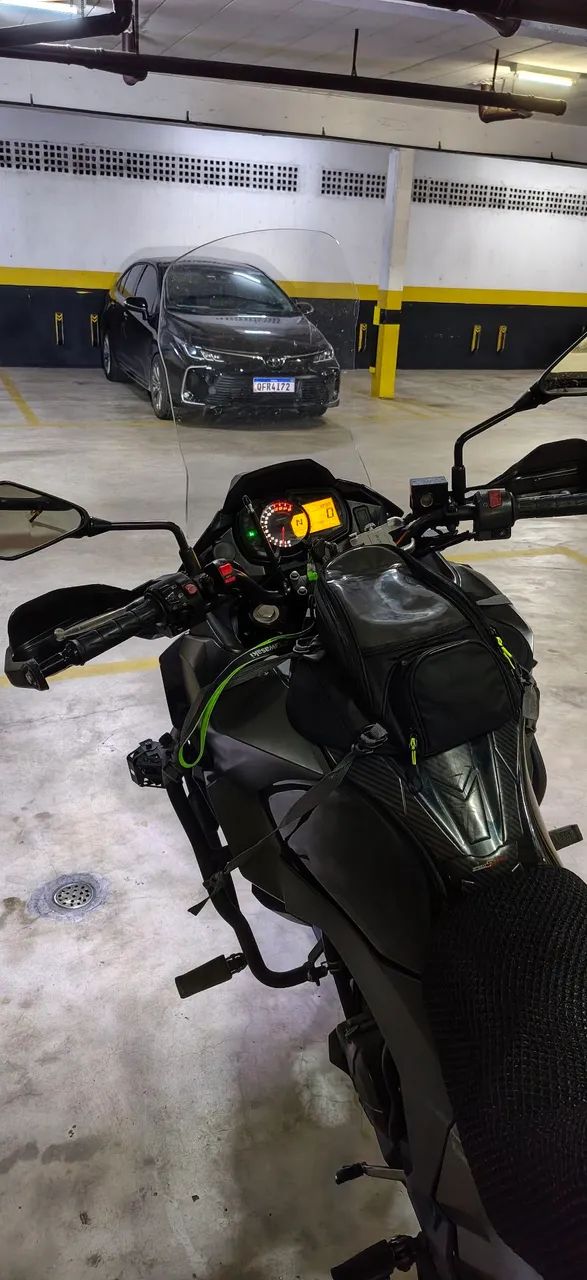 Kawasaki Versys 300 Com acessórios  - Foto 4