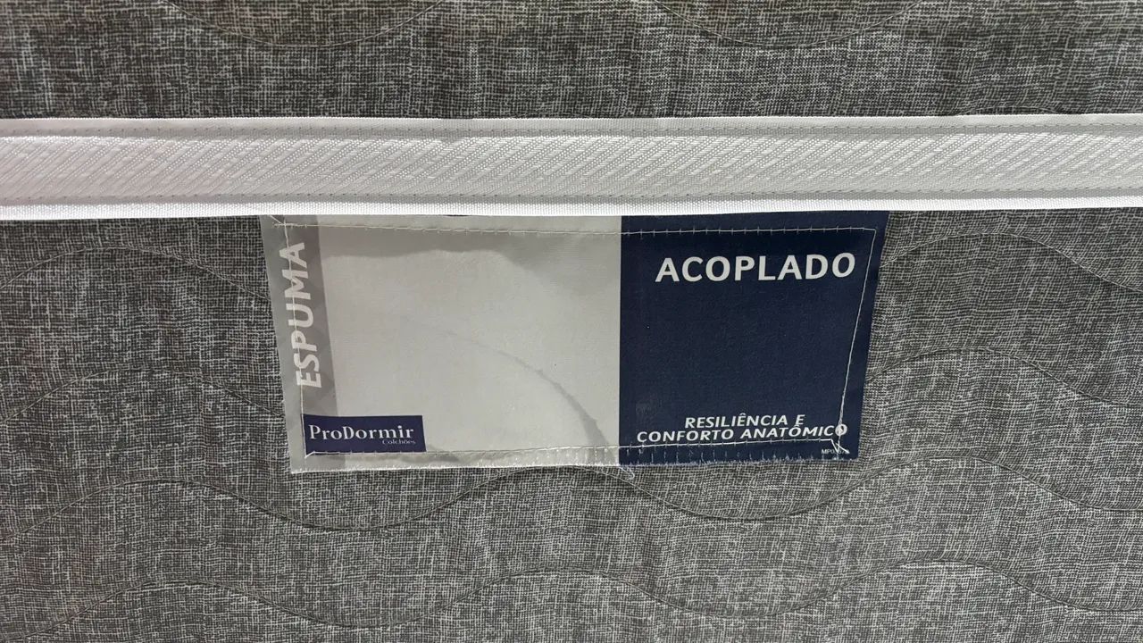 Vendo cama de solteiro 