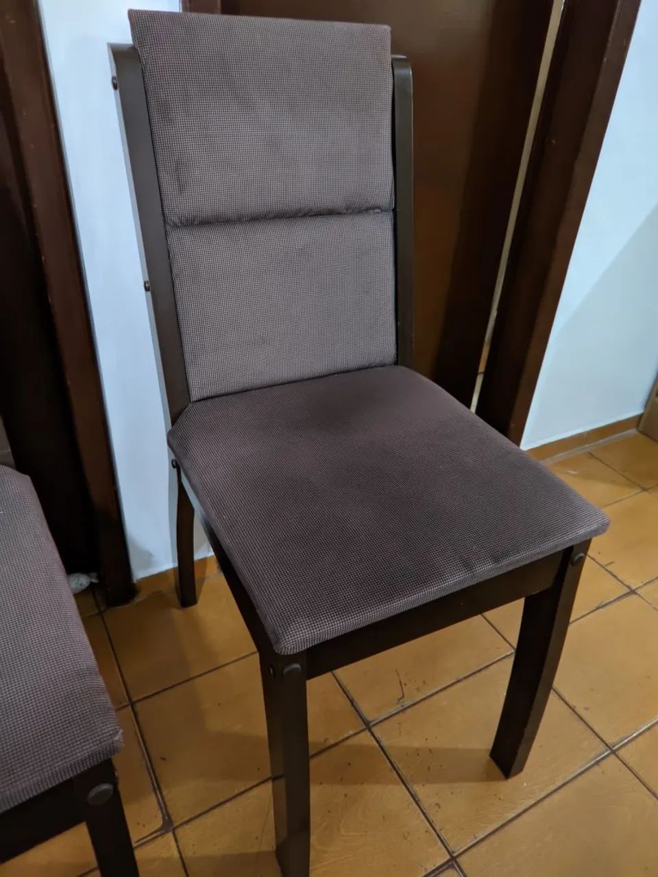 Mesa de jantar com 4 cadeiras - Tampo de vidro - Foto 5