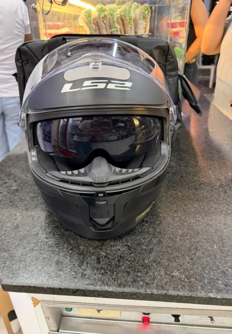 Vendo Capacete LS2