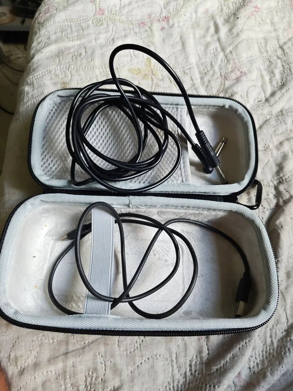 JBL bandbox solo+case e cabos usado  - Foto 3