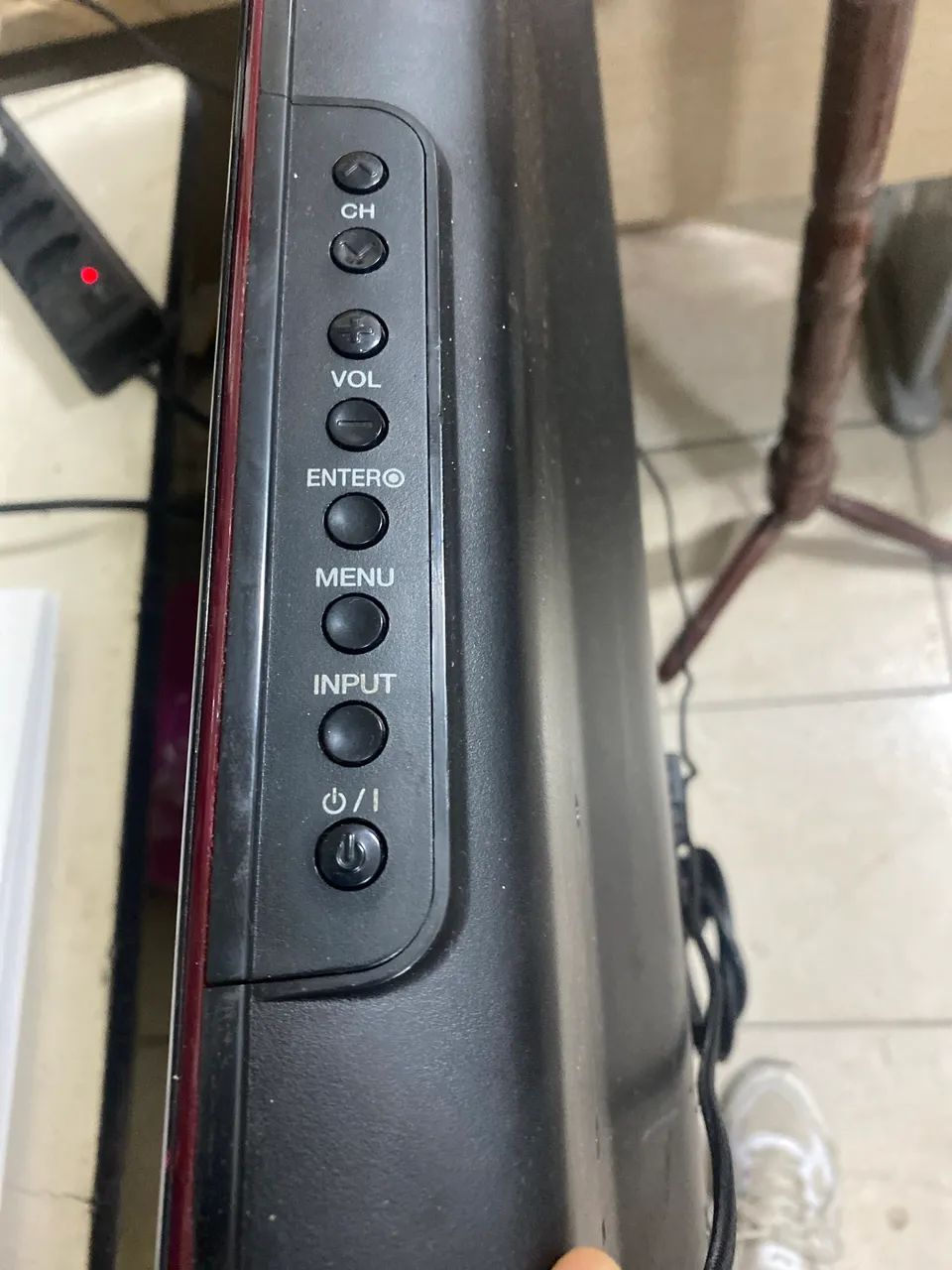 Tv LG 42 ?  modelo 42LD650 - Foto 3