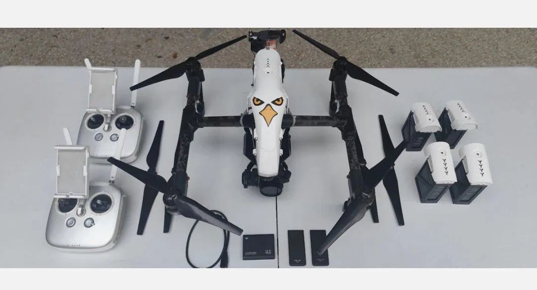 . Inspire 1 v2.0 + Zenmuse X5 completo 