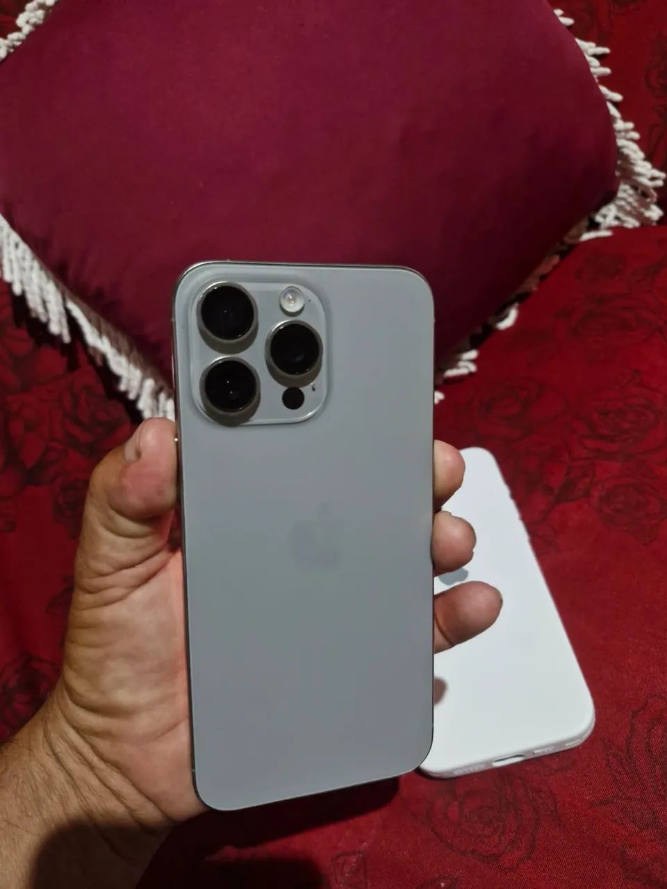 iPhone 15 Pro Max - Foto 3