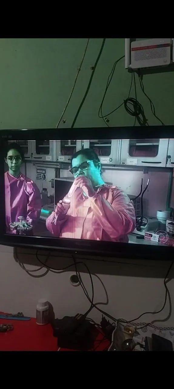 Vendo TV Panasonic 32 polegadas para concerto, imagem esverdeada mas funcinando - Foto 4
