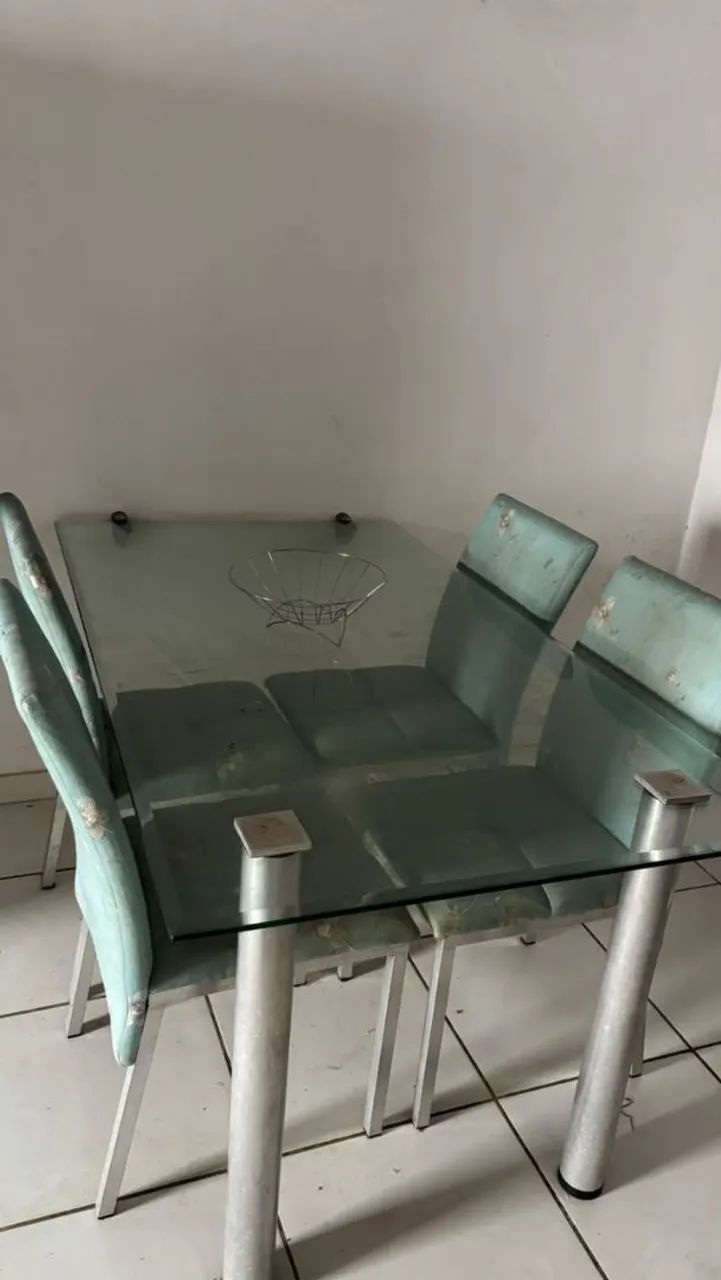 Mesa de vidro 4 lugares