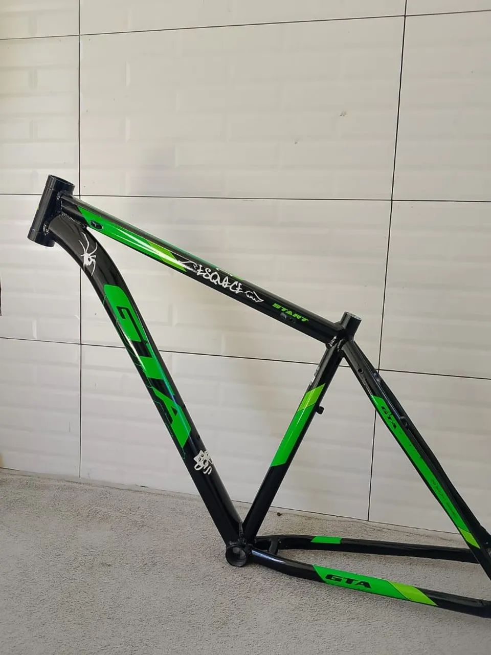 Quadro de bicicleta GTA 