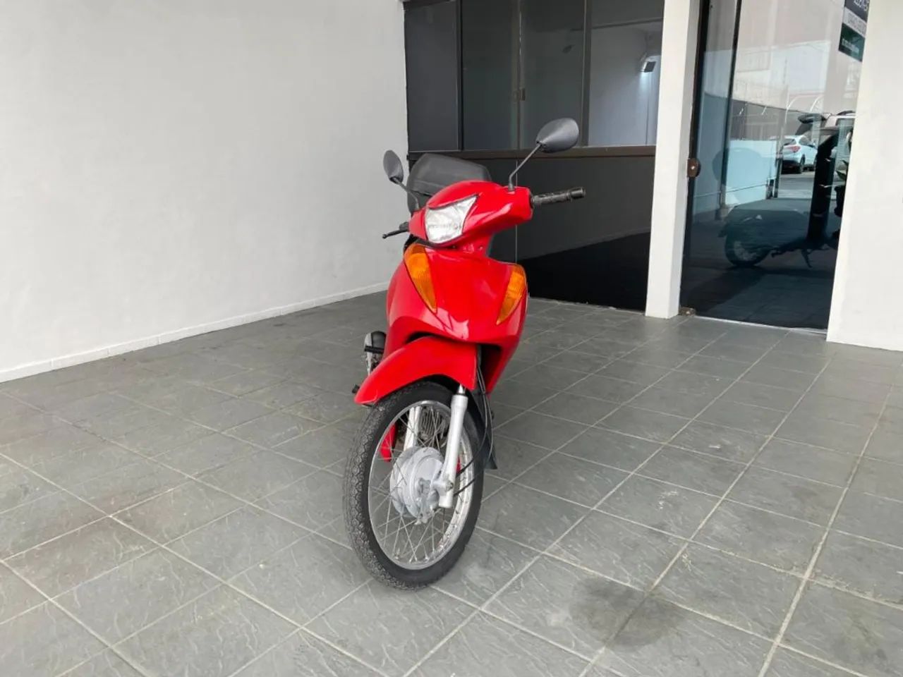 C 100 BIZ-ES